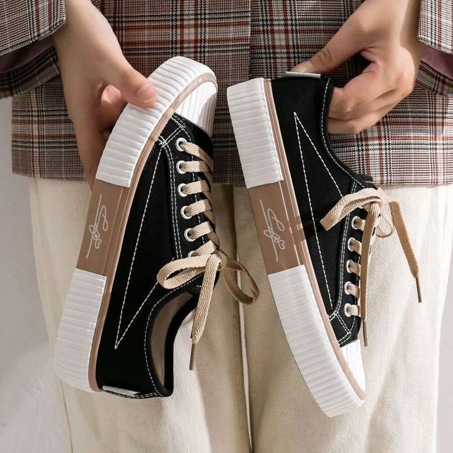 Women's Retro Contrast Color Platform Shoes - Lace-Up Flat Sole Design For Year-Round Comfort And Versatility - Black - View 1