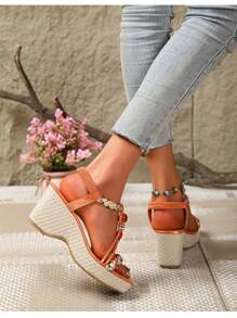 Sandalias de cuña con plataforma y tacón grueso para mujer, sandalias bohemias con cuentas y diseño slip-on