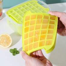 Home Use Multi-Compartment Ice Cube Tray Mold, Iced Drink Storage Box With Lid, 120pcs Capacity, Ice Maker