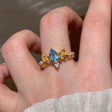 1 件复古蓝色泪滴皇冠戒指，轻奢复古宫廷设计，食指戒指的多功能设计