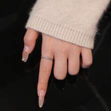 1 Peça Anel de Noivado de Diamante Moissanite Elegante Autêntico de 0,3 Quilates, Anel de Casamento de Prata Esterlina S925 com Pequeno Quilate de Moissanite para Mulheres, Acompanhado de Certificado e Caixa da Marca