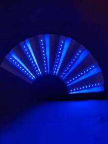 1pc Carnival Folding Fan LED Light Big Hand Fan Colorful Light Hand-Held Folding Fan (Including Batteries) Party Gifts, Shows, Weddings, Birthdays, Home Decor, Nightclubs, Light Up Party Supplies, Fluorescent Props Fans, Japanese Clark Fans, Music Festivals, Game Props, Halloween Parties, Fall Decorations,Cosplay, Glow In The Dark, Christmas Gifts