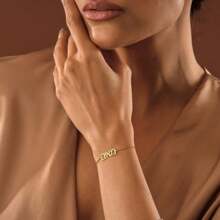 Bracelet ou bracelet de cheville avec un nom en or, cadeau personnalisé en forme de chauves-souris, bijoux cadeaux, police de caractères cadeaux