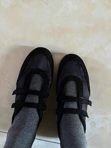 复古红色百搭玛丽珍女鞋，2025春季新款休闲圆头平底鞋【尺码偏小，请参考尺码表】，芭蕾平底鞋