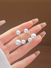 1 Pair Creative Niche Design Faux Pearl Cherry Earrings, Fashionable High-End Versatile Unique Earrings