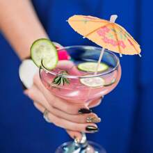 100/70/50/24pcs Cocktail Decoration Sticks, Art Umbrella Shaped Decoration Picks For Fruit, Cake, Milk Tea, Coffee Beverages, Suitable For Birthday, Wedding, Outdoor Party, Bar & Restaurant