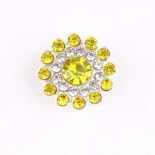 50 Stücke/Packung, Silber Basis, 14MM runde Blumen-Kristallnieten, funkelnde Strass-Verzierungen zum Aufkleben oder Aufnähen für Kleidung, Taschen, Schuhe