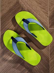 Men's Flip Flops, Summer Outdoor Non-Slip 2025 New Cloth Strap Beach Sandals, Size Run Small Please Order 1 Size Up