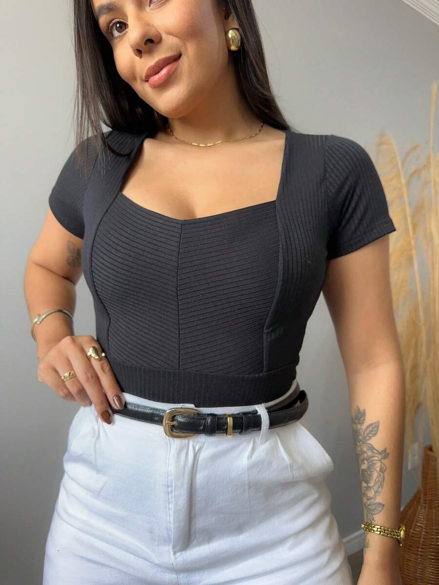 Women's Blouse With Cutouts, Square Neckline, Short Sleeves - 黑色 - 查看 1