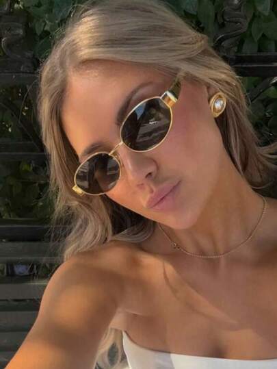 一副男女通用椭圆形金属框时尚眼镜，休闲眼镜，适合日常通勤、海滩、街头摄影