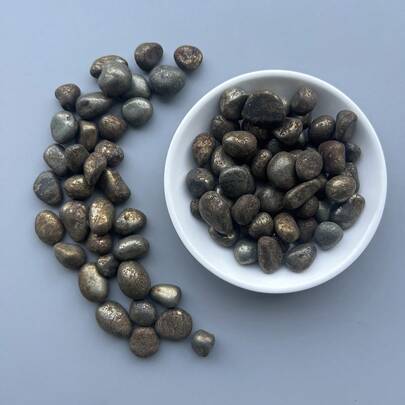 Zerkleinerter Stein aus natürlichem Kupfereisenerz, geeignet für Topferde, Vasen, Aquarium-Dekoration, Gärten