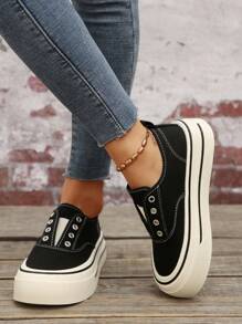 A Pair Of Thick-Soled Elastic Sneakers, Girls' One-Pedal Canvas Shoes, New Versatile Breathable Casual Shoes In Summer, Comfortable And Wear-Resistant Small White Shoes.