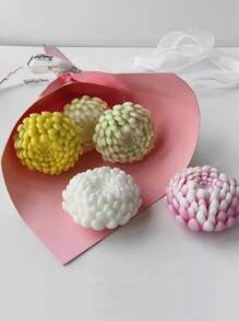 1 pieza Molde de silicona en forma de crisantemo 3D, perfecto para decoración DIY, molde de flor de margarita suculenta para resina y arcilla polimérica, jabón, velas aromáticas, cera de aromaterapia, yeso, pegamento, joyería, difusor de aroma de coche, perfecto para proyectos decorativos creativos e ideas, kits de manualidades, herramientas de arte y artesanía hechas a mano, agrega elegancia a la decoración del hogar, flexible y fácil de usar, suministros para regalos para bodas, graduaciones, fiestas de cumpleaños, decoración de festivales