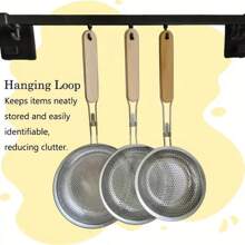 1pc Premium Stainless Steel Wood Handle Strainer Ladle, 16cm Wide Perforated Bowl, Ideal For Cooking, Food Prep And Oil Filtering, Suitable For Pasta And Noodles, Perfect For Restaurants (Color Random)