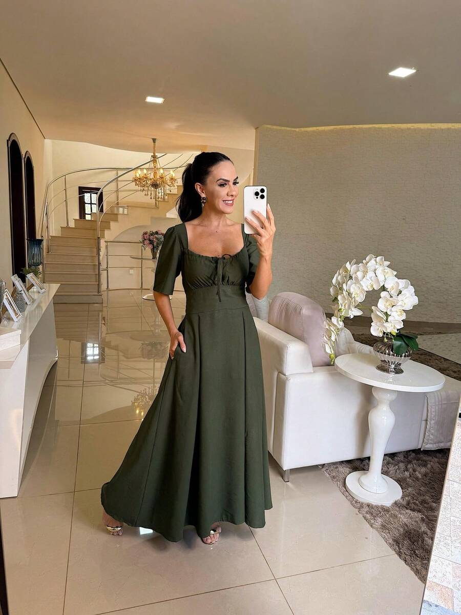 Elegant Long Dress With Square Neckline And Puff Sleeves – Sophisticated Look For Events And Parties - View 1