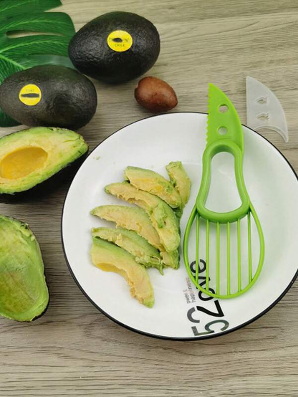 2 pezzi Affetta Avocado Verde 2 in 1, coltello in plastica multiuso per tagliare, snocciolare e affettare la frutta