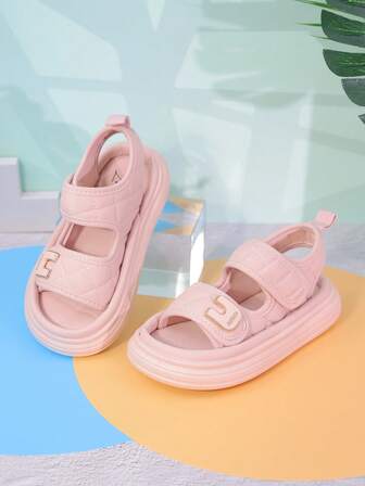 1 双女童面包形钩环扣凉鞋，轻质柔软衬里儿童鞋，可爱优雅的风格，适合休闲、户外、海滩、派对