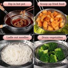 1pc Premium Stainless Steel Wood Handle Strainer Ladle, 16cm Wide Perforated Bowl, Ideal For Cooking, Food Prep And Oil Filtering, Suitable For Pasta And Noodles, Perfect For Restaurants (Color Random)