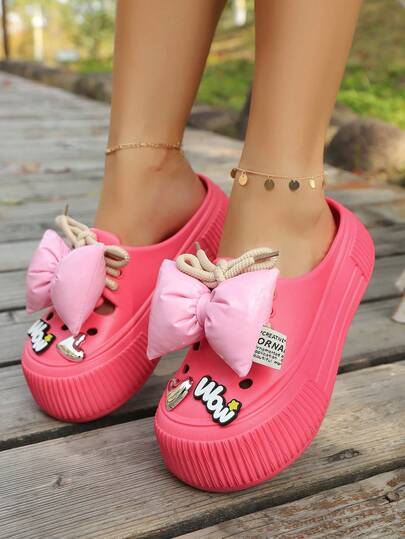 女士可爱蝴蝶结闭合式趾凉鞋，系带平底鞋，适合居家、户外和海滩，有鲜艳粉色可选