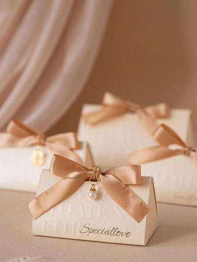 20 件纸质礼品盒，优质婚礼礼品盒，婚礼糖果盒，手持糖果礼品盒，精致的欧式三角珍珠花卉设计，非常适合母亲节、婚礼、生日、周年纪念日和节日派对，珠宝、松饼、蜡烛的礼品包装