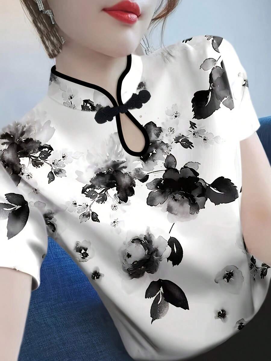 T-shirt à col de cheongsam modifié à manches courtes pour femmes, nouveau Top casual imprimé slim fit à la mode pour l'été - Noir et Blanc - Voir 1