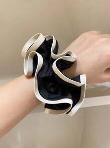 1pc French Style Minimalist Hair Scrunchies With Black And White Edges, Large Hair Scrunchies, Workplace Style Hair Accessories,Low Ponytail Hair Accessory,Large Fashionable Hair Scrunchies.Hair Ties Scrunchy Hair Ties