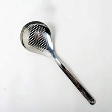 1 Piece 304 Stainless Steel Strainer Spoon, Large Size Oil Fryer Spoon, Integrated Kitchen Cooking Slotted Spoon For Pasta, Kitchen Gadgets, Dumpling Strainer