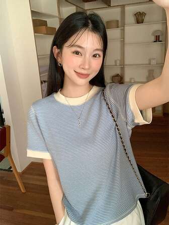 女士韩版简约撞色条纹修身圆领短袖T恤，夏季服装