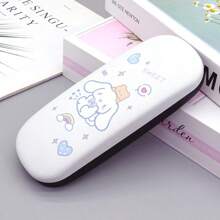 Sanrio Astuccio per occhiali carino con il personaggio Kuromi viola per donna, organizer per gioielli e occhiali da sole rosa con stampa My Melody, resistente e compressibile, accessorio portaocchiali estivo blu Cinnamoroll essenziale per auto e viaggio, portaocchiali da scrivania per scuola e ufficio, articoli Pochacco, regali di gruppo per damigelle, infermiere e insegnanti, regali per ragazze per vacanze e compleanni, articoli autorizzati Sanrio.