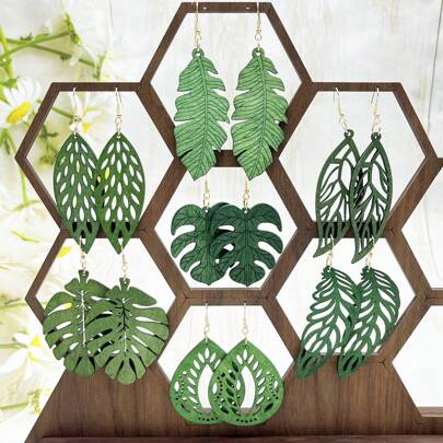 7 Pairs Green Wooden Leaf Carved Pendant Earrings, Spring Summer Natural Countryside Style Earrings, Women Holiday Party Outfit Accessory, Gift