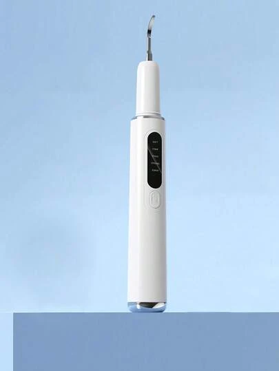 一套智能牙齿清洁器，包含牙齿清洁器、Type-C充电模式、便携式设计，适合居家、旅行和户外使用，是馈赠亲朋好友的理想礼物。