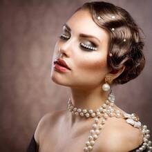 165 Pieces Pearl Stickers Self-Adhesive, 4 Sizes Of Sticker For Makeup Pearl Gem White Jewelry Decoration, Applicable To Facial, Body, Nails, Hair, Phone Art Craft Collage Decoration, Various Sizes, 0.12 Inch/0.16 Inch/0.2 Inch/0.24 Inch