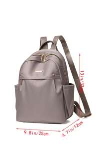 Zaino da donna alla moda e di grande capienza in nylon monocolore con più tasche