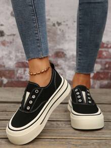 A Pair Of Thick-Soled Elastic Sneakers, Girls' One-Pedal Canvas Shoes, New Versatile Breathable Casual Shoes In Summer, Comfortable And Wear-Resistant Small White Shoes.