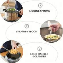 1pc Premium Stainless Steel Wood Handle Strainer Ladle, 16cm Wide Perforated Bowl, Ideal For Cooking, Food Prep And Oil Filtering, Suitable For Pasta And Noodles, Perfect For Restaurants (Color Random)
