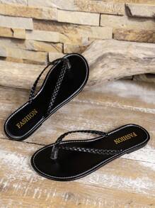 Nuevas sandalias de dedo planas de trenzado con tira cruzada, sandalias de playa de verano