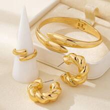 4pcs Gold Heavy Metal Geometric Waterdrop Matte Bracelet Ring Earring Jewelry Set, Minimalist Elegant Multipurpose Daily Accessories