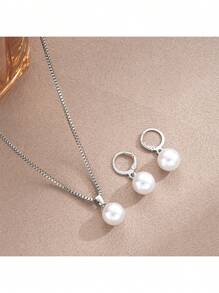 New Style Pearl Earrings And Necklace For Women