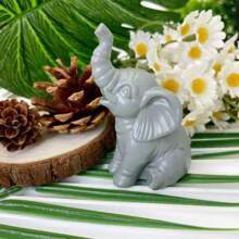 1pc Collectible Figurine, Resin Elephant Ornament, Captivates People With Its Cute Shape. In Culture, The Elephant Symbolizes Auspiciousness, Strength And Wisdom, Conveying Beautiful Meanings For You.