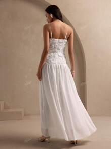 Robe camisole élégante en éponge élégante avec broderie florale 3D, robe de mariage, robe de mariage, robe de douche nuptiale blanche, robe de bal, robe de bal des finissants, tenues de printemps pour femmes, tenues d'été
