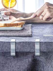 Set de 6/12 clips para mantel, clips de mesa para picnic de alta resistencia, clips antideslizantes, soportes para manteles, abrazaderas de acero inoxidable para cubiertas de mesa, resistentes a la oxidación. Los clips tienen un borde suave y buena elasticidad, ideales para familias, restaurantes, exteriores, picnics, bufés, cenas, carpas, bodas, cumpleaños, fiestas de graduación