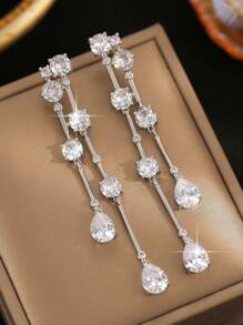 1 paire de boucles d'oreilles pendantes de luxe à 2 couches avec gland brillant en CZ pour femmes. Boucles d'oreilles de mariage de fiançailles en cubic zirconia cubique AAA pour la Saint-Valentin