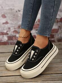 A Pair Of Thick-Soled Elastic Sneakers, Girls' One-Pedal Canvas Shoes, New Versatile Breathable Casual Shoes In Summer, Comfortable And Wear-Resistant Small White Shoes.