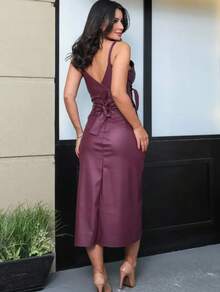 Women's Retro Set In Corinho Midi Skirt With Slit And Cropped Top With Tie - Burgundy - View 2