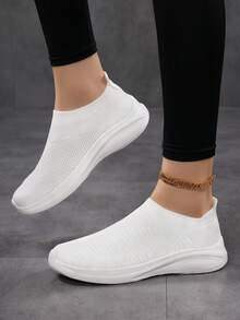 Women's White Breathable Knit Casual Flat Slip-On Shoes, Lightweight And Comfortable - White - View 3