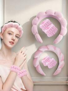 1 pièce set (1 pièce bandeau + 2 serre-poignets) Bandeau de spa et serre-poignet pour le lavage du visage, chouchou doux en éponge pour les cosmétiques, bandeau et serre-poignet, couleur aléatoire