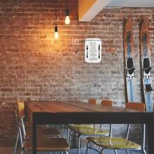 1 pieza Señal de metal con reglas vintage de la cocina española - 20.32x30.48 cm Arte de pared de hierro retro para el hogar, la granja, la oficina y la decoración del club