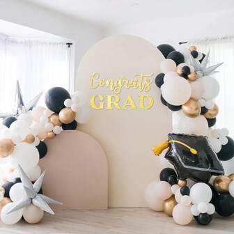 1Pc- Felt(Except For Green)- Glitter Gold Congrats Grad Banner 2025 - No DIY, Congrats Grad Sign For Graduation Decorations Class Of 2025 | Gold Congratulations Banner For 2025 Graduation Party Decorations(Five Colors)