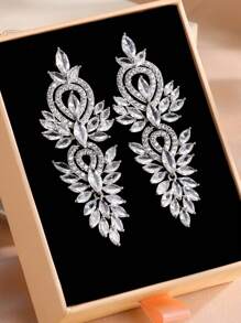 1 Paar elegante Ohrringe mit Blatt-Design umhüllt von kubischem Zirkonia, geeignet für Hochzeiten und als Geschenk