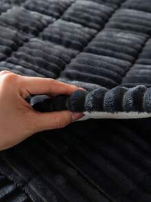 1pc Bohemian Style Sofa Cover, Quilted Thick Plush Fabric, Machine/Hand Washable, Non-Slip Pet Friendly Sofa Protector, Soft & Comfortable Polyester, Suitable For Living Room, Bedroom, Office Room Decor Home Decor Couch Cover Sofa Covers Living Room Decor